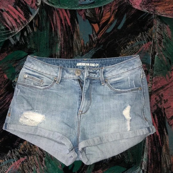 American Rag denim shorts - Picture 1 of 3